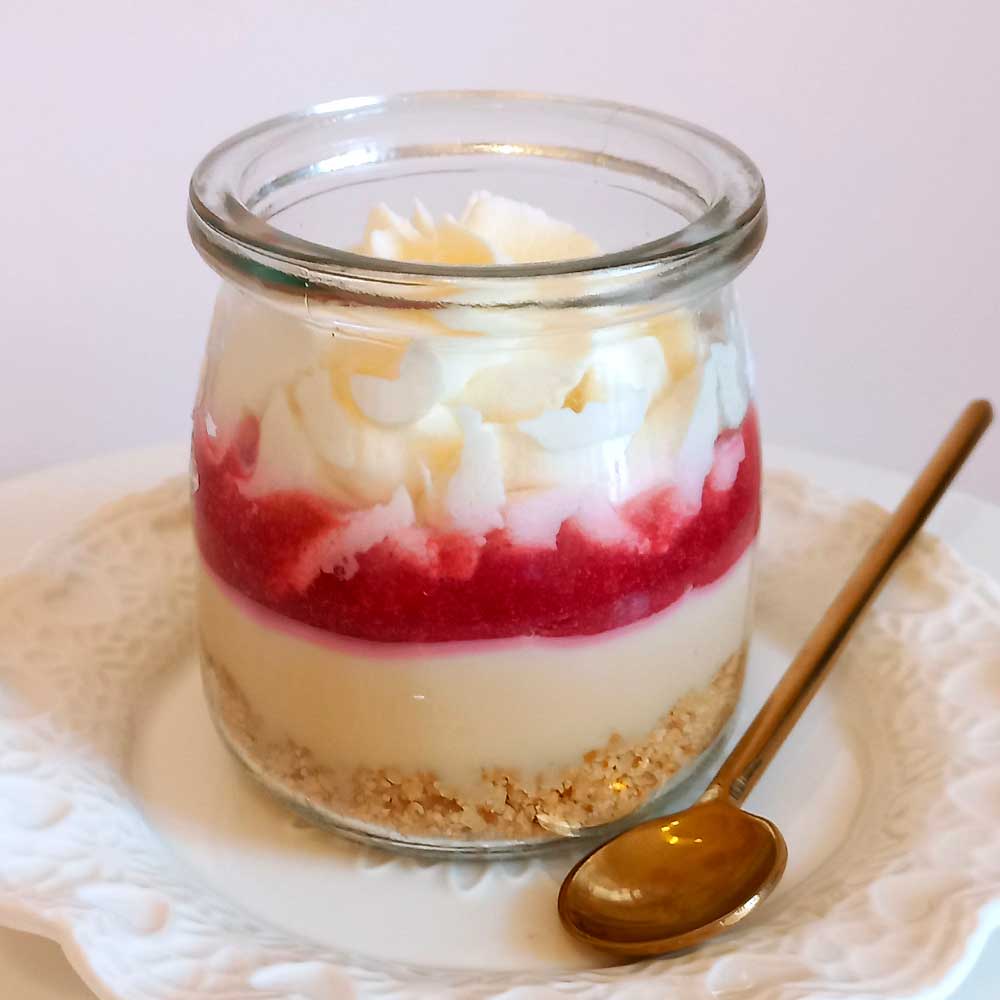 Crocante frambuesa nuez, postre pastelería