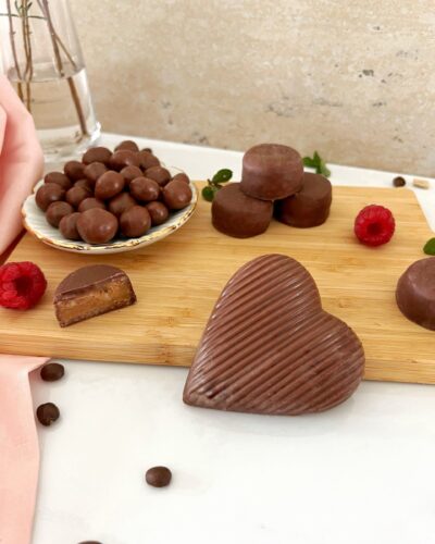 Postres artesanales, Postres caseros,, Repostería fina,, postres gourmet, postre familiar , frutos secos, mini alfajores , corazon de chocolate, pack clasico